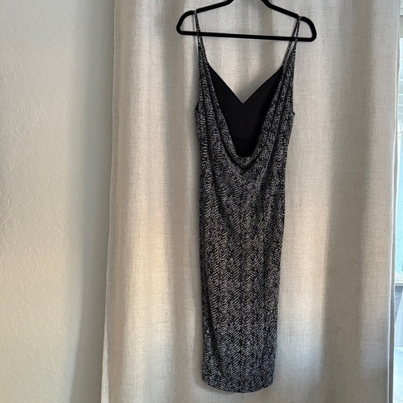 Vintage Windsor Black and Silver Stretchy Patterned Knit Open Back Drape Dress L - Picture 14 of 16